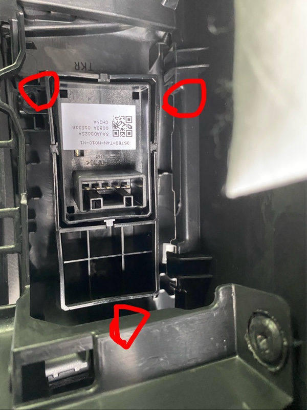 全席イルミ付きパワーウィンドウスイッチに交換（ホンダ N-WGN