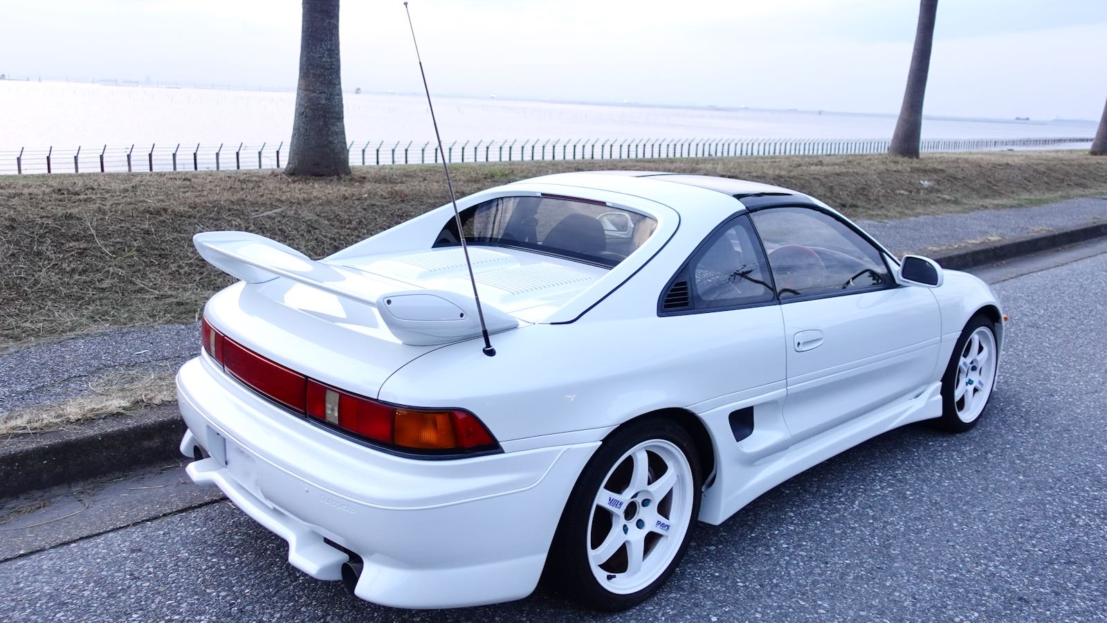 Mr2にオートアンテナ昇降スイッチを取り付ける方法 トヨタ Mr2 By Leon Sk4 みんカラ Mr2にオートアンテナ昇降スイッチを取り付ける方法 トヨタ Mr2 By Leon Sk4 みんカラ