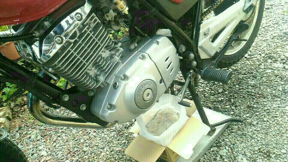 EN125-2Aのオイル交換(スズキ EN125)by 38.KUG - みんカラ