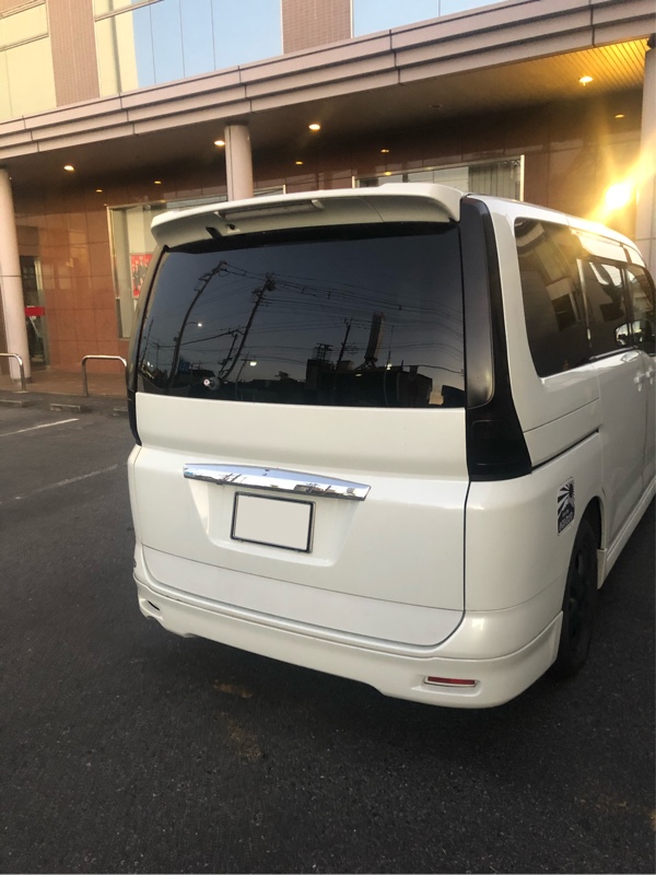 C25セレナ リアガーニッシュ