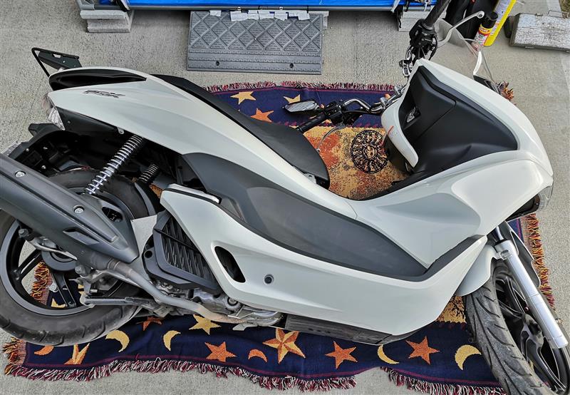 バリエンテ マフラー交換（ホンダ PCX125）by や～かつ - みんカラ