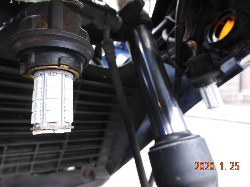 [CBR250Four] フロントウィンカー＆ポジションランプのLED化