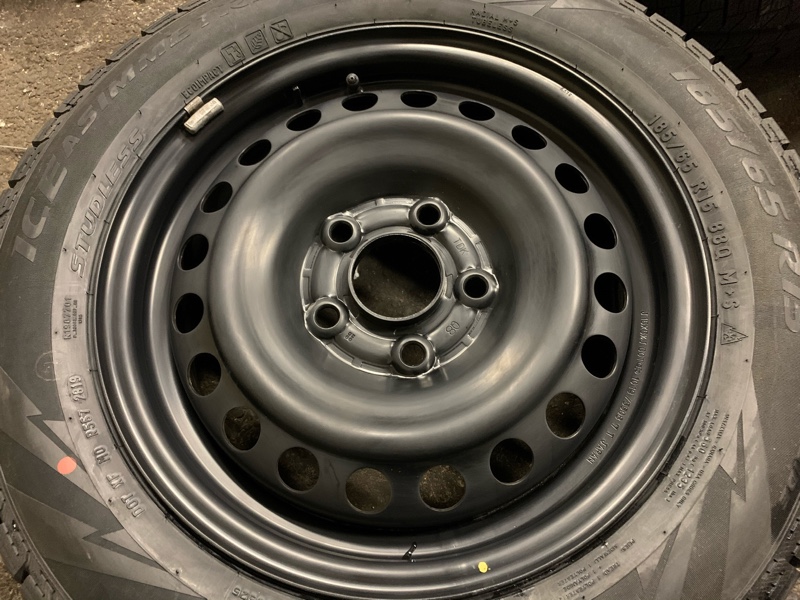純正スチールホイール塗装（ホンダ フリードハイブリッド・GB7/8
