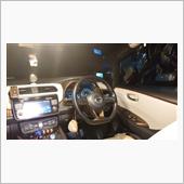 運転席全景です。<br />
全体的に暖色系でまとまって来て、良い感じになりました。