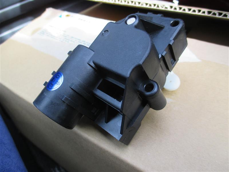 エアコンの風向き切り替え不良を治す。（日産 シルビア・S15）by