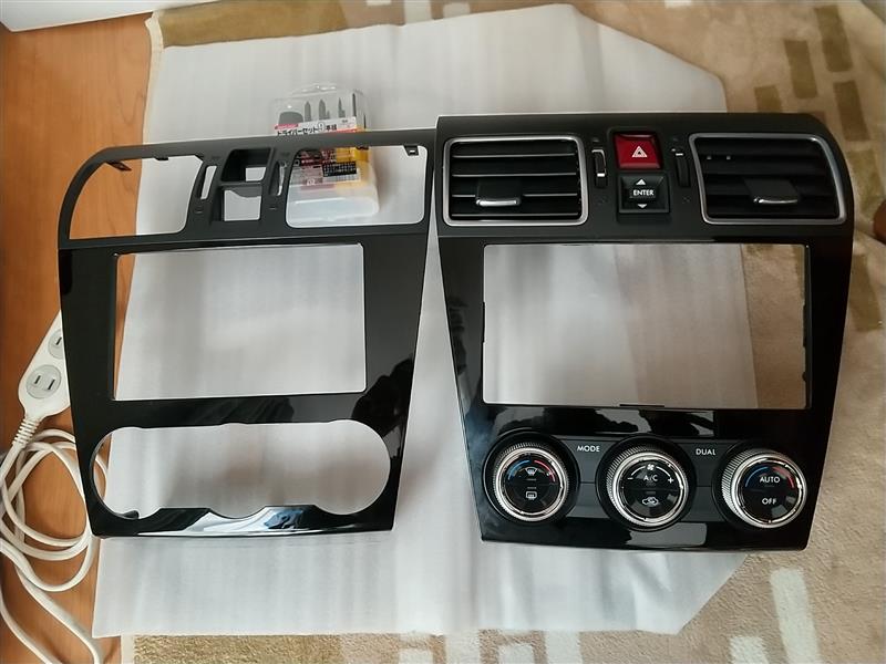 インプレッサD型用センターパネル(グロッシー塗装) 移植（スバル