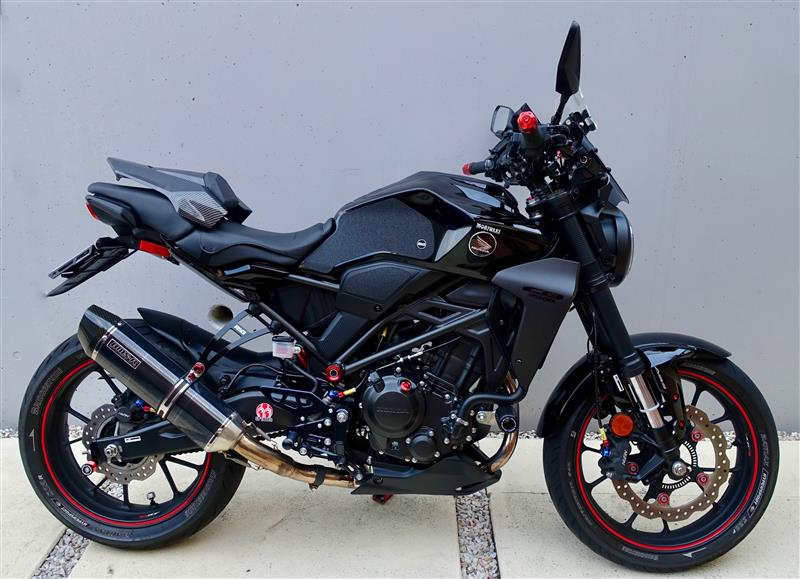 楽天市場】SNB ホンダ CB250R リアシートカウル Rear Seat Cowl for Honda CB300R : スマートスモーカーズ