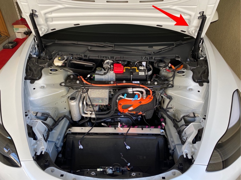 新しく着き テスラ モデル3 モデル3 オートフランク 自動車