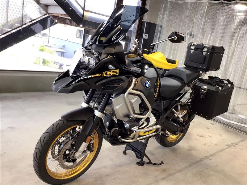 半永久的に持続するバイク専用ガラスコーティング バイクブロス