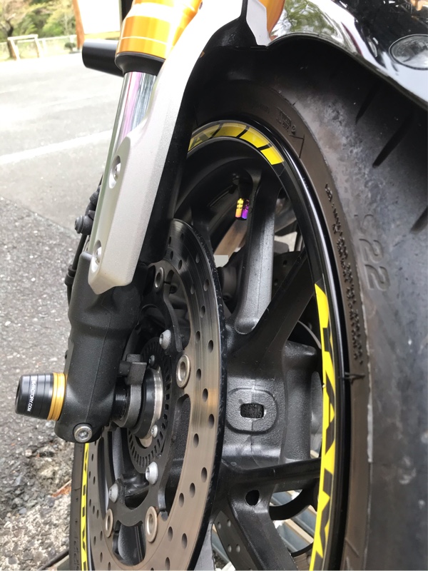 kファクトリーアクスルスライダー取り付け（ヤマハ XSR900）by
