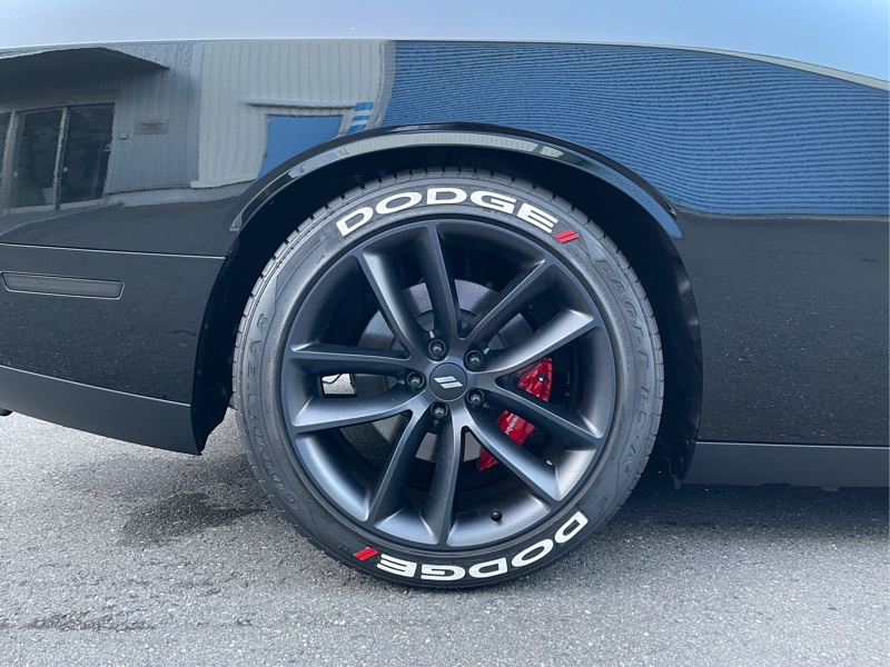 Dodge タイヤステッカー(ダッジ チャレンジャー・3世代)by よしぞう 激安通販店舗 ダッヂ3体+パーツセット+ステッカー ルアー用品