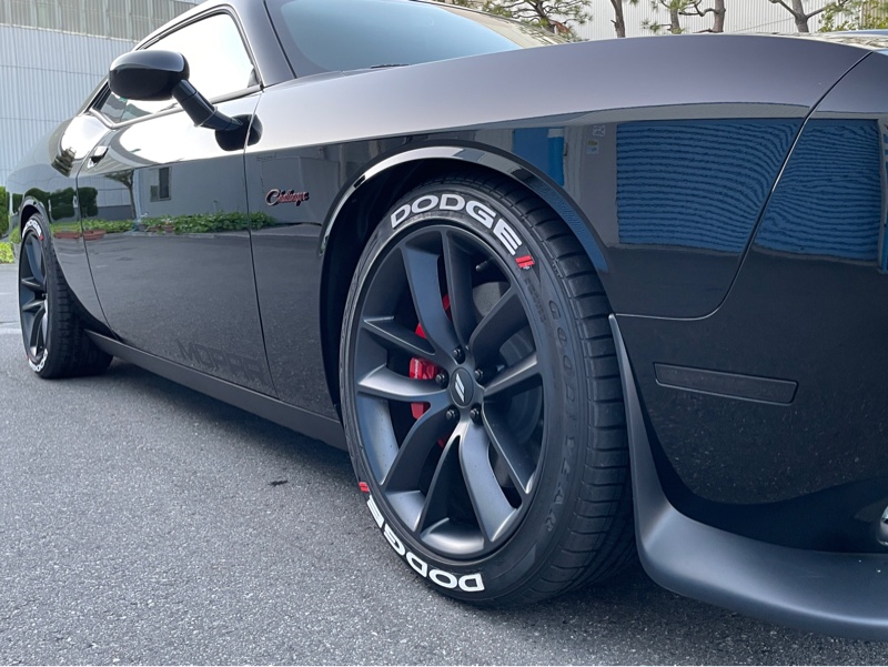 Dodge タイヤステッカー(ダッジ チャレンジャー・3世代)by よしぞう 激安通販店舗 ダッヂ3体+パーツセット+ステッカー ルアー用品