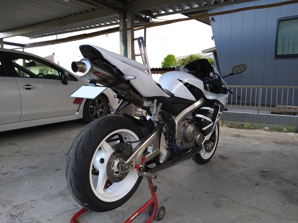 中華カウル取り付け（ホンダ CBR600RR）by タツ@GT3 - みんカラ