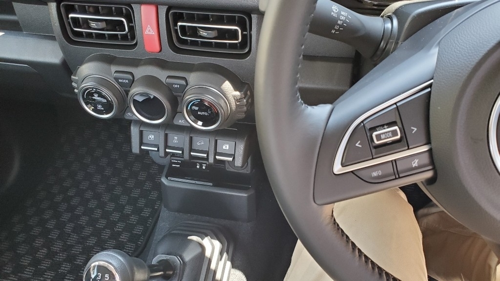 スロコン取付 PIVOT 3-drive EVO（スズキ ジムニー・JB64W）by