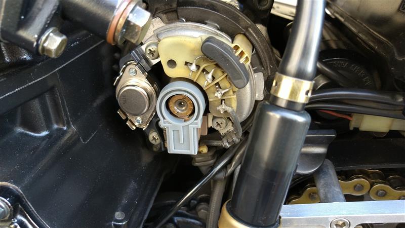 ジェネレーター交換（カワサキ GPZ900R）by 忍&箱車 2+4輪生活