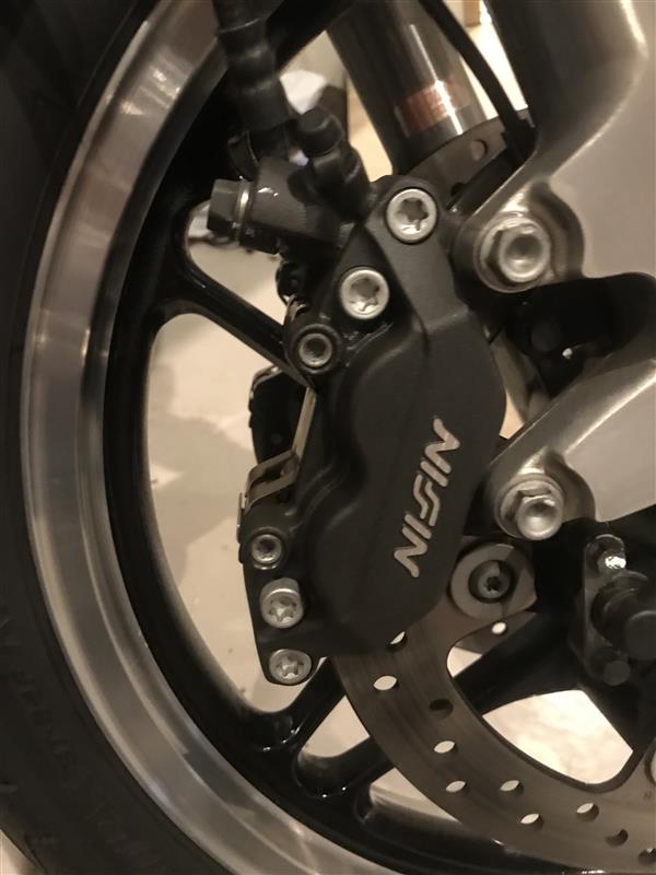 CB1100EX 純正ブレーキキャリパー 実働外し 中古 sc65 - メルカリ