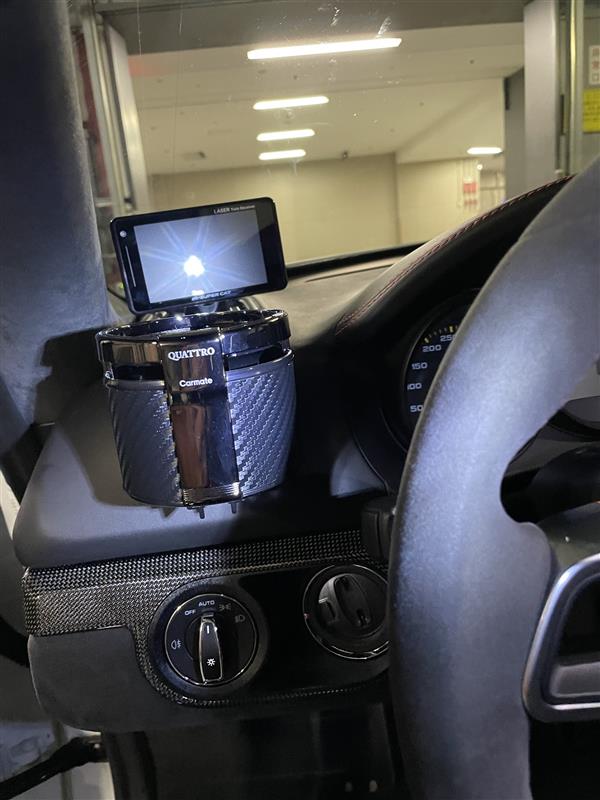 ドリンクホルダーを付けようとしたら大トラブル発生(ポルシェ ...