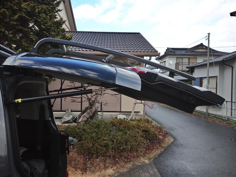 オートフラッグス バスターズ リアラダー取り付け（三菱 デリカD