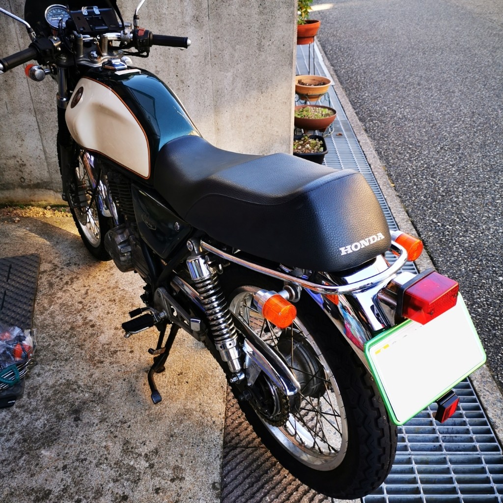 ホンダ GB250 クラブマン 純正 5型 リアフェンダー 美品 絶版 希少 ホンダ GB250 クラブマン 純正 5型 リアフェンダー 美品 絶版 希少