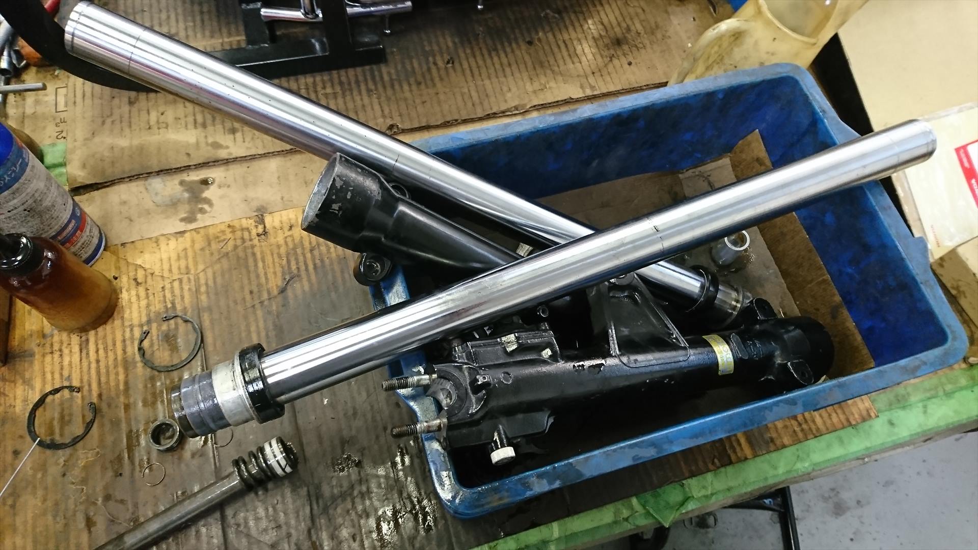 s ホンダ NS250R MC11 純正フロント フォークカバー 左右セット