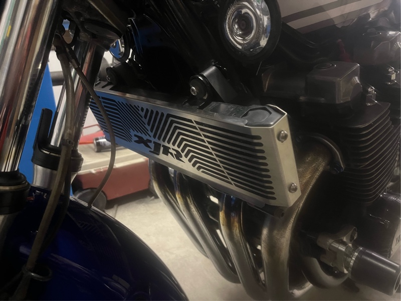 オイルクーラーカバー(ヤマハ XJR1300)by YSM-TAKA - みんカラ オイルクーラーカバー(ヤマハ XJR1300)by YSM-TAKA - みんカラ