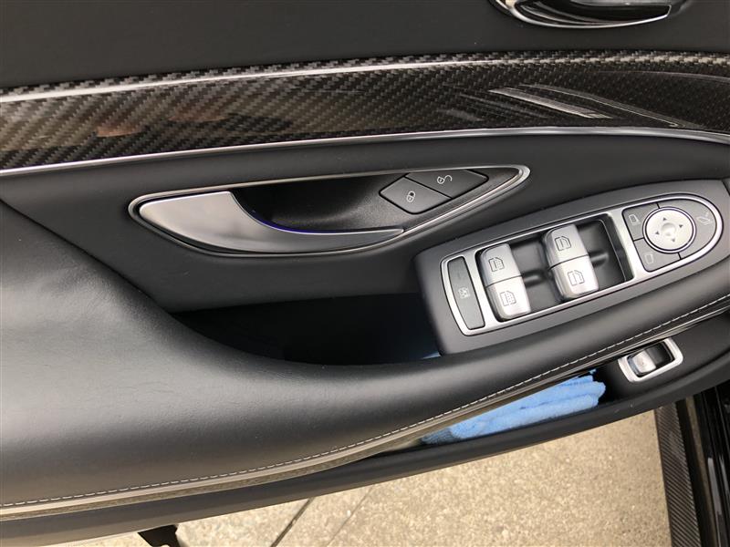 Sクラス (W222) ベンツ W222 S63 ドアポケット取付け by nyankoAMG - みんカラ Sクラス (W222) ベンツ W222 S63 ドアポケット取付け by nyankoAMG - みんカラ