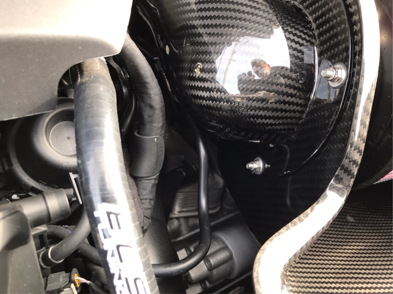 APR OPEN CARBON FIBER INTAKE 取付け（フォルクスワーゲン