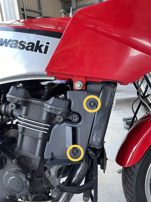 41931☆GPZ900R. 純正 アンダーカウル 上側 NNN パーツ