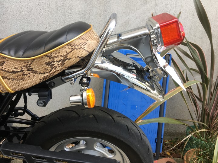 リアフェンダー加工してアレをつける 修正版（ホンダ エイプ50