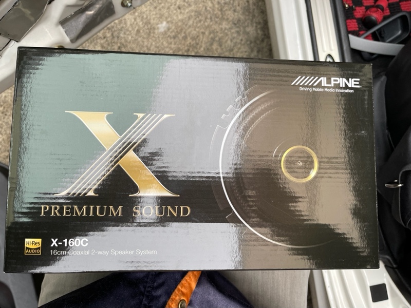 アルパイン製スピーカー交換&サブウーハー取付