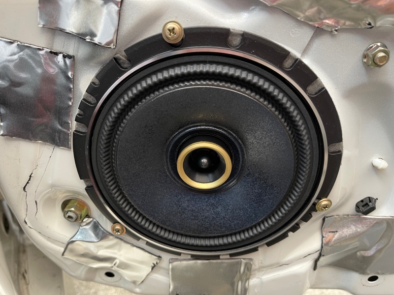 アルパイン製スピーカー交換&サブウーハー取付