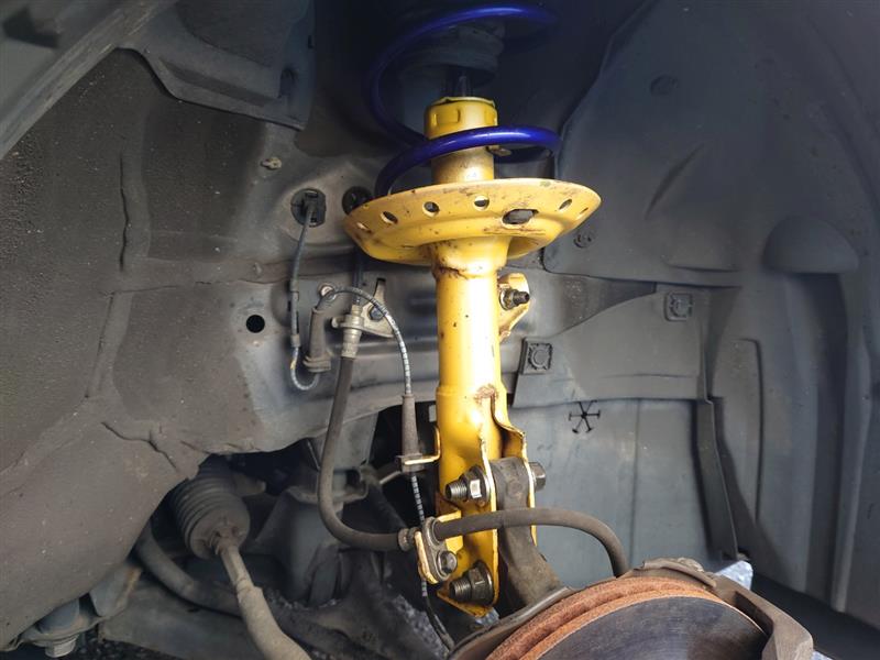 KYBローファースポーツキットの取付他 その1(ホンダ インサイト・ZE2 ...