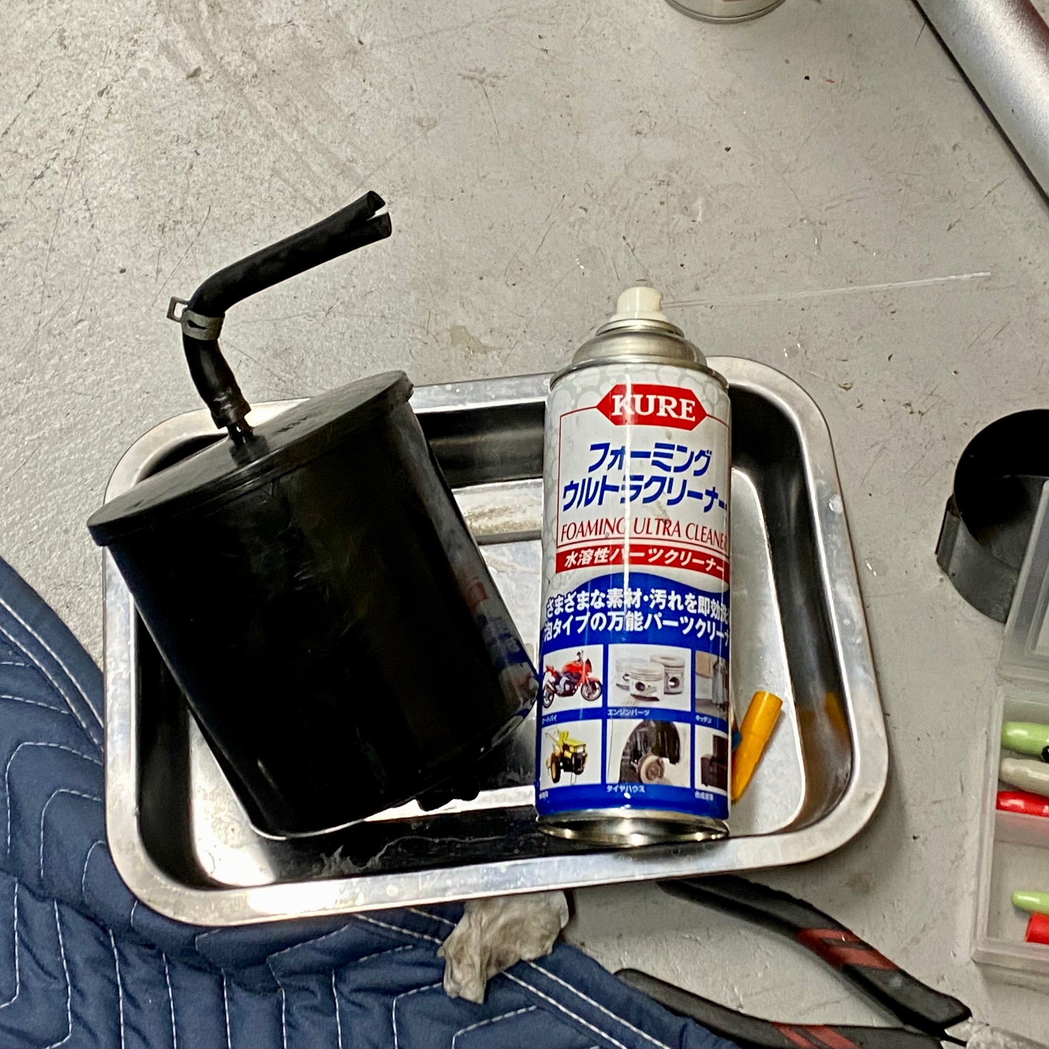 んーまた臭くなってきてしまったキャニスター…今回は洗い方を