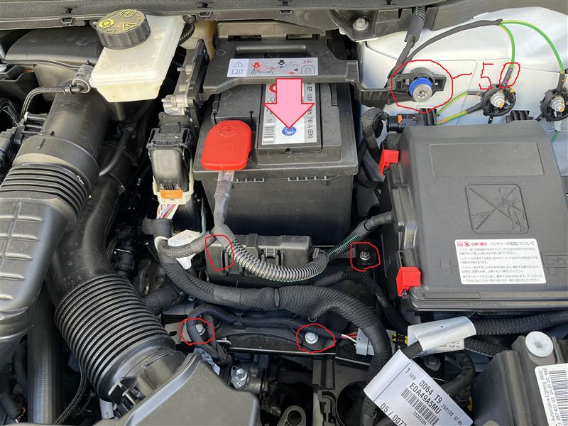 バッテリーを交換、プラスから外すなんて。VARTA(バルタ)AGM 570