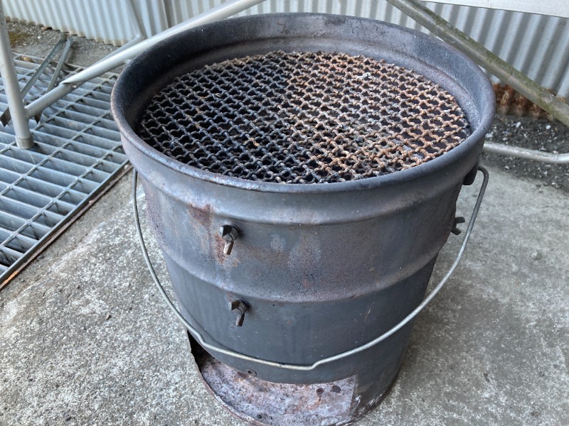 ペール缶8缶空DIY 植木蜂バーベキューBBQ 素材