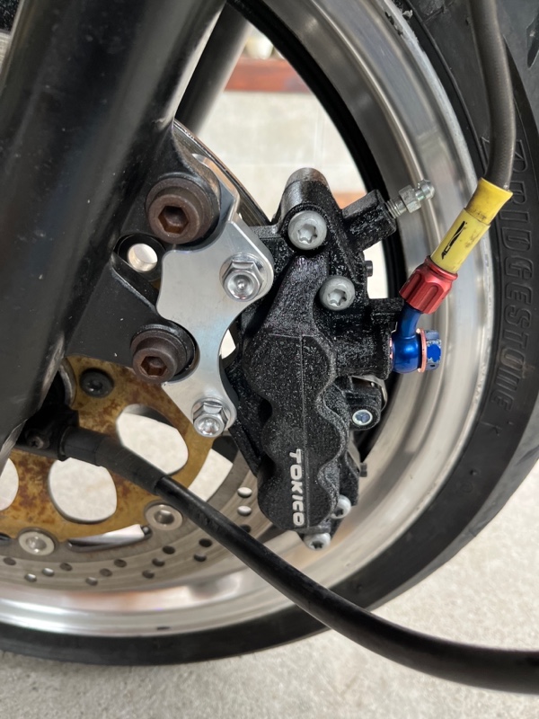10 ブレーキキャリパーOH&塗装 その2（スズキ GSX250S KATANA