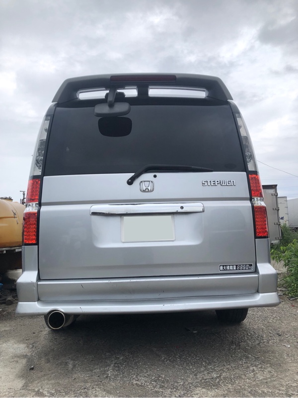 おじさんステップ テール本体交換（ホンダ ステップワゴン・RF3