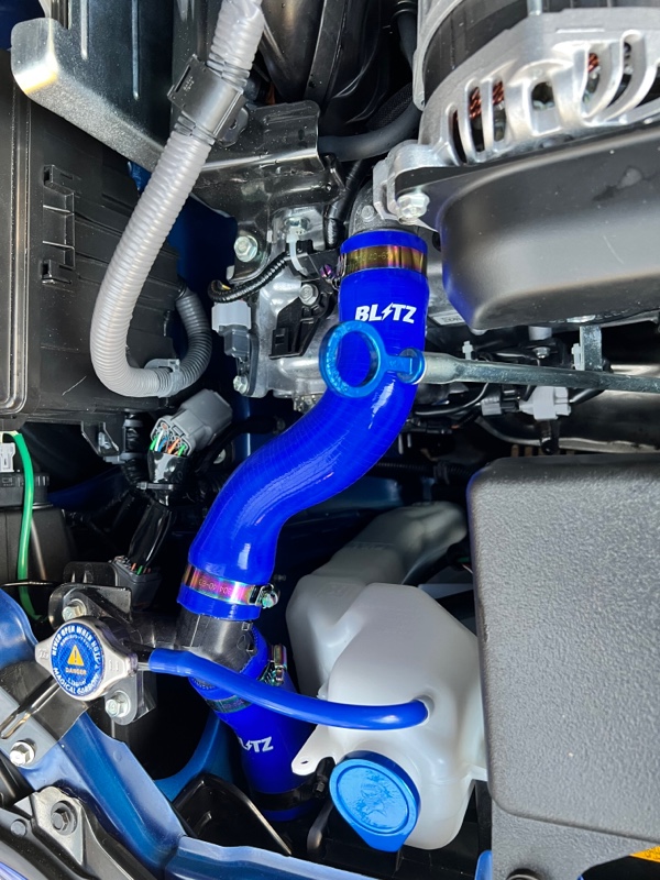 TZ１２５純正ラジエーター(水温計付き) TZ125純正ラジエーター(水温計付き) すご