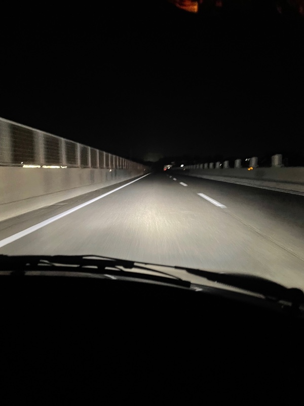 LEDヘッドライトへ交換