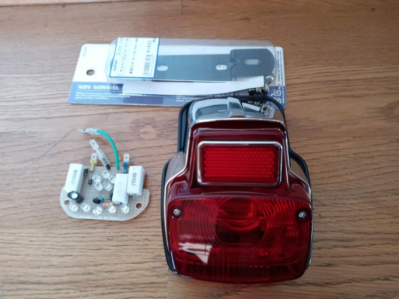 Vespa ベスパ LX LXV LED テールランプ S 125 150 テールライト