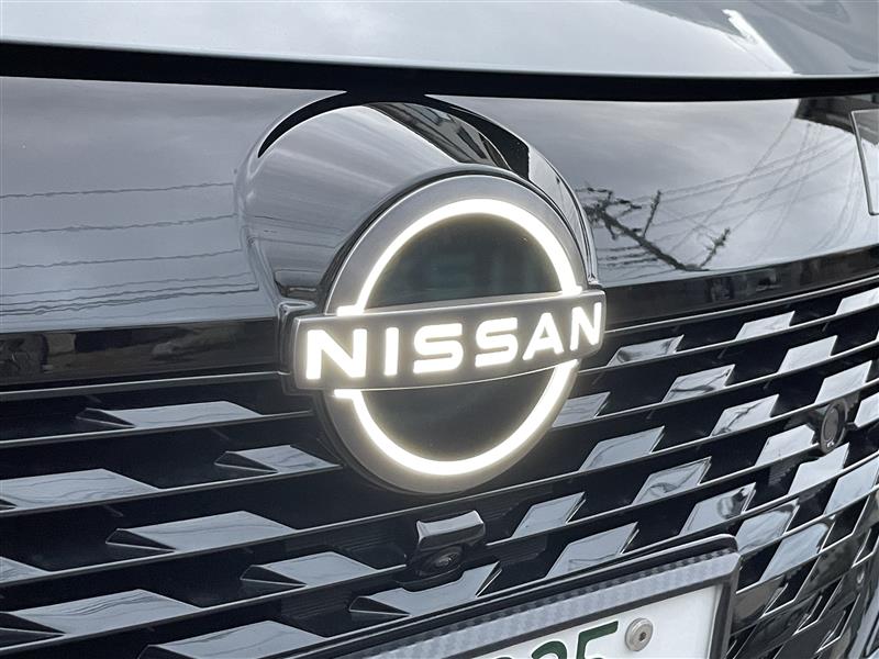 日産純正：サクラ発光エンブレム（日産 オーラ e-POWER・E13）by