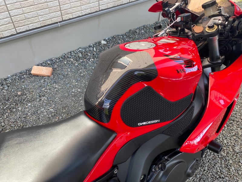 クレバーウルフ タンクプロテクター（ホンダ CBR1000RR(SC57