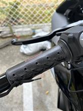 涙、ただ涙】巻き付け式グリップヒーターで純正を待つと決めたが 涙、ただ涙】巻き付け式グリップヒーターで純正を待つと決めたが