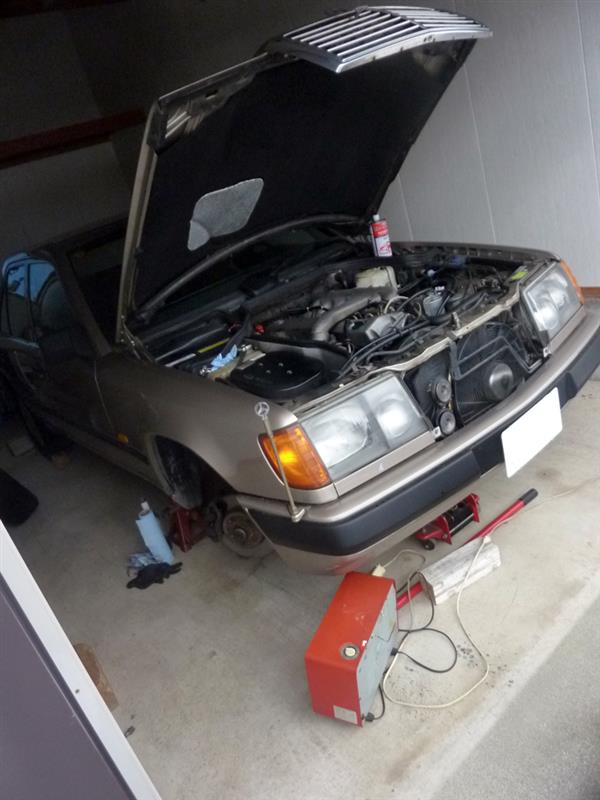 メルセデスベンツ W124 M104エンジン搭載車 ハイドロリック