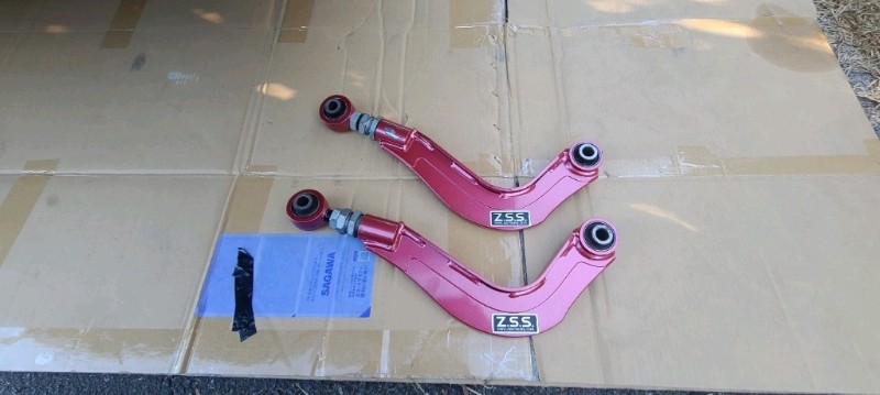 zss 調整式アッパーアーム取り付け（トヨタ ヴェルファイア・30