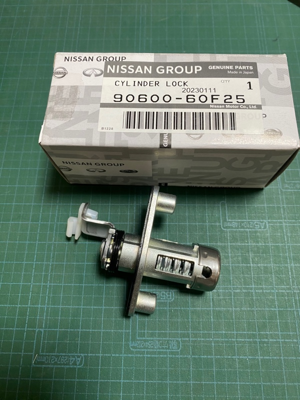 日産 スカイラインクーペGTS25 ER33 キーシリンダーセット