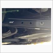 足回りをリフレッシュするので<br />
STI製のラテラルリンクセットへも<br />
同時に交換していただきました。