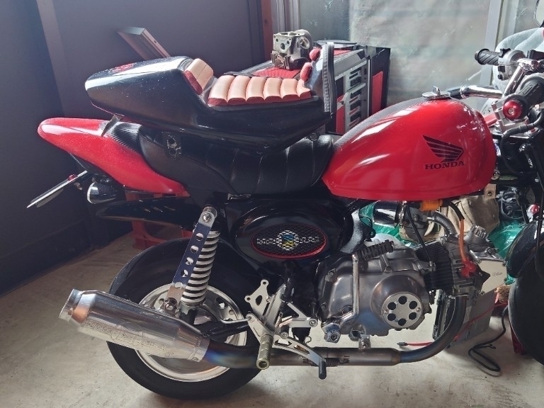 シートカウル取り付け その1（ホンダ モンキー）by nokiクロ