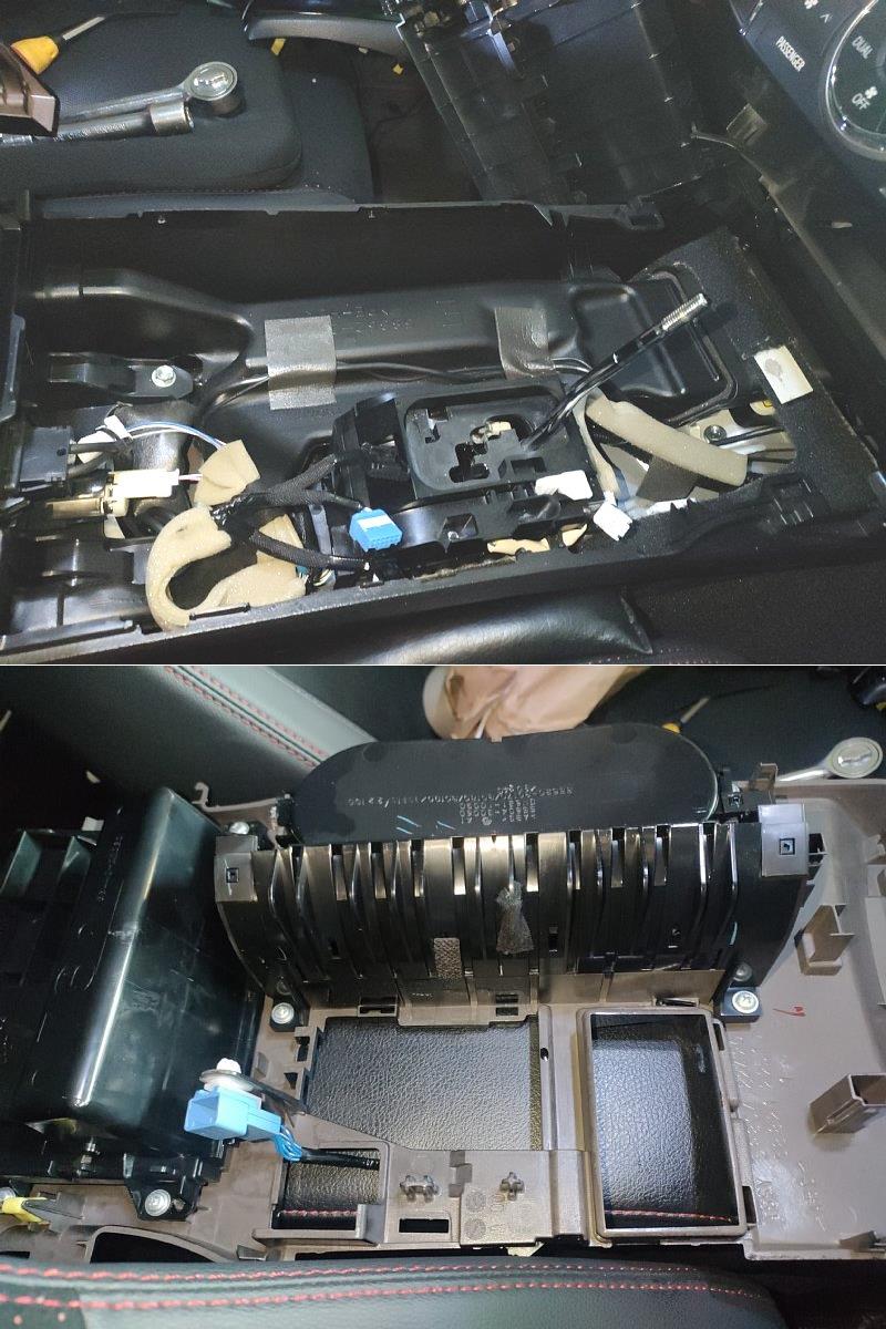 マークX G's カップホルダ交換、ドアスカッフプレート交換