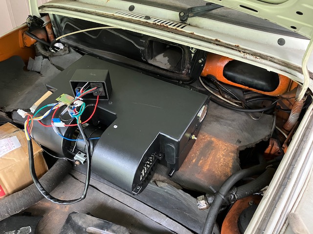真夏の旧車ライフは「電動クーラー」で問題解決！「510ブル
